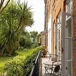 Palatial, Elegant 1000Sqft Home And Garden - Central London